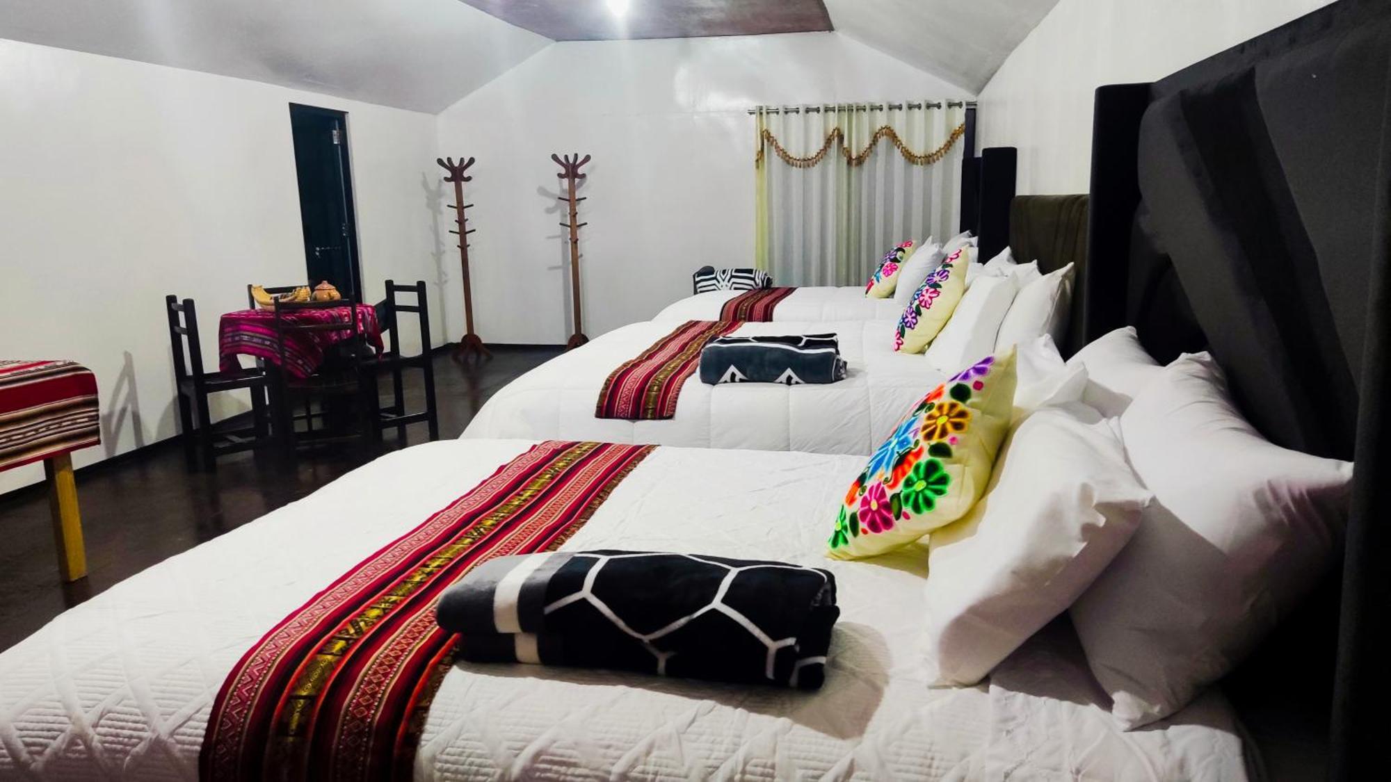 Uros Utasa Lodge 푸노 외부 사진