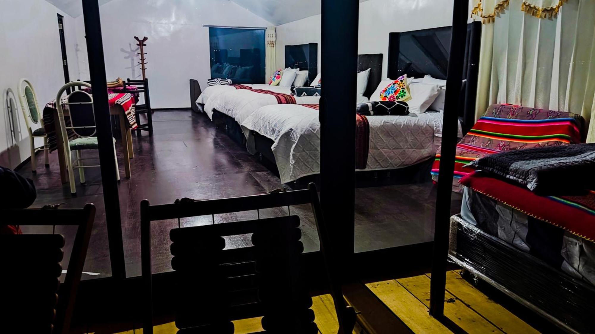 Uros Utasa Lodge 푸노 외부 사진